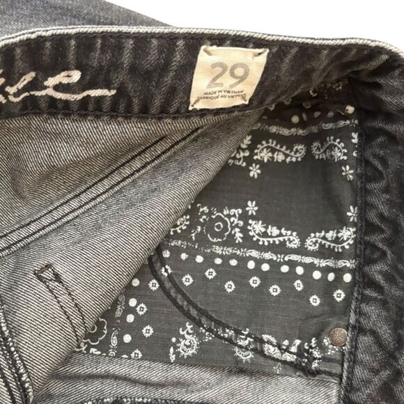 Free People We The Free Bailey Black Denim Mini Skirt Frayed Hem Size 29 NWOT - Picture 6 of 8